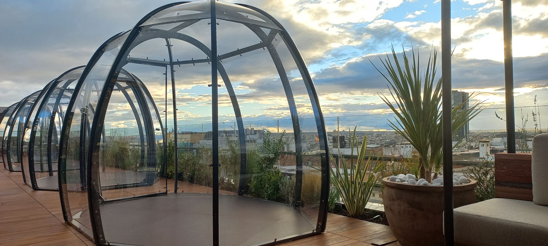 The dining pods being set up on the terrace at Bless Hotel in Madrid 