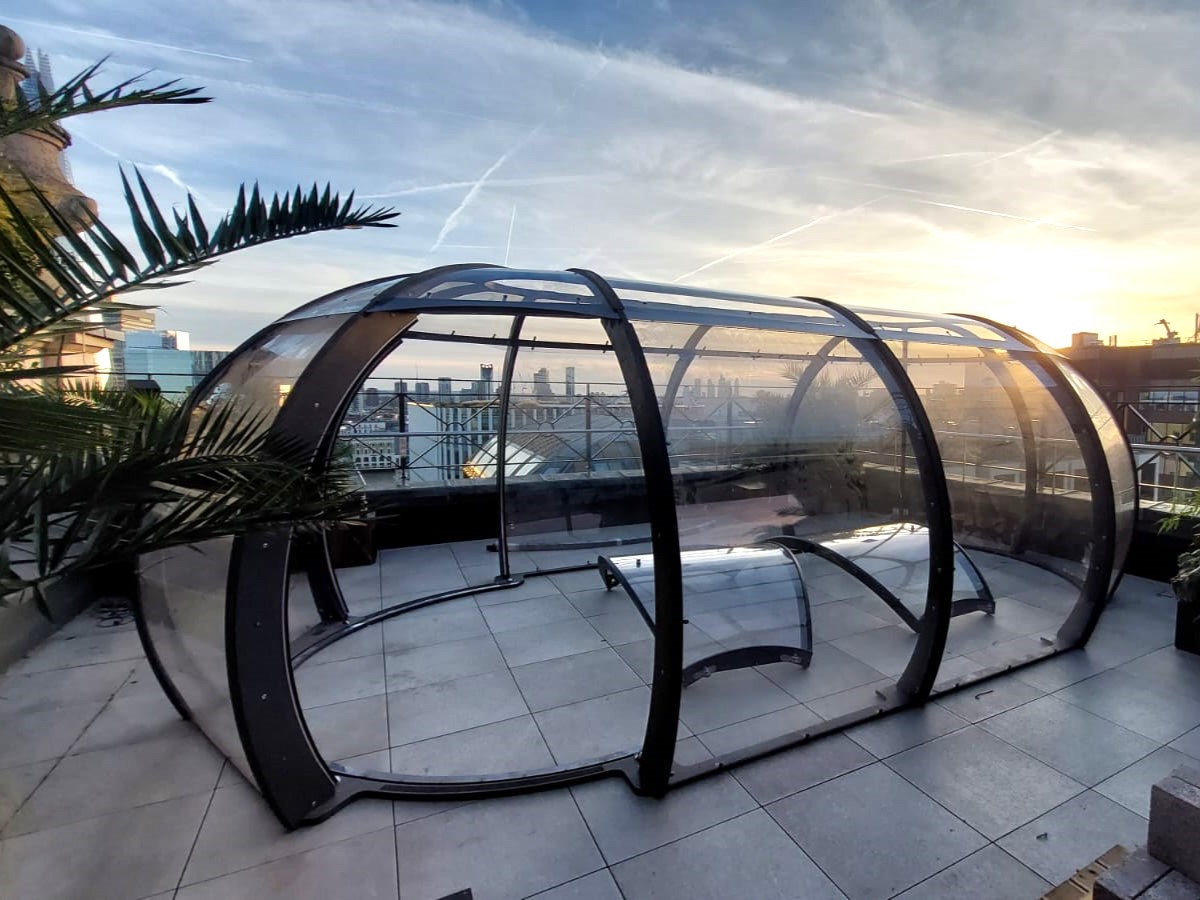 Allpod Stretch dining pod being set up at the Wagtail in London 