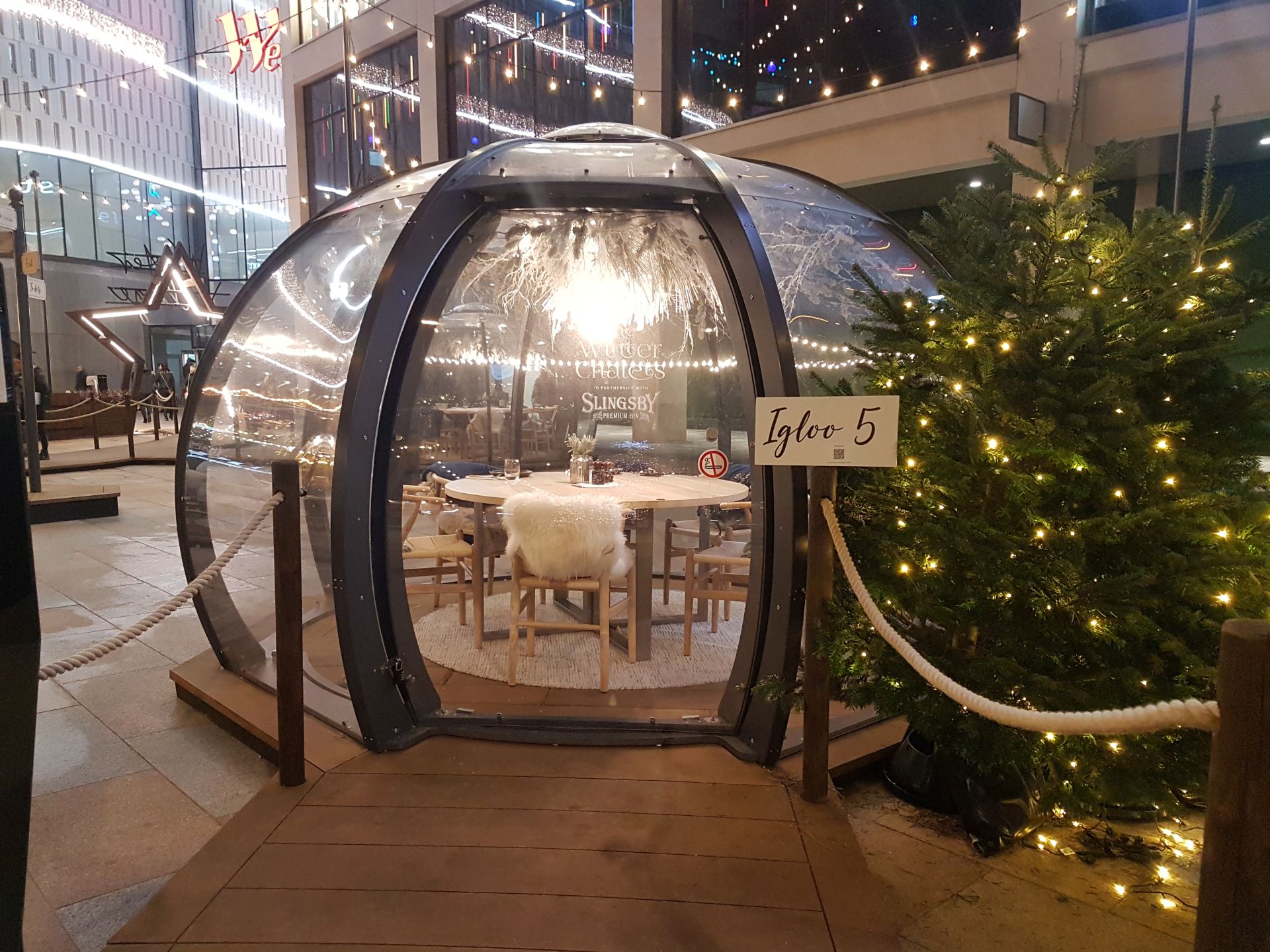 Winter igloo dining domes 