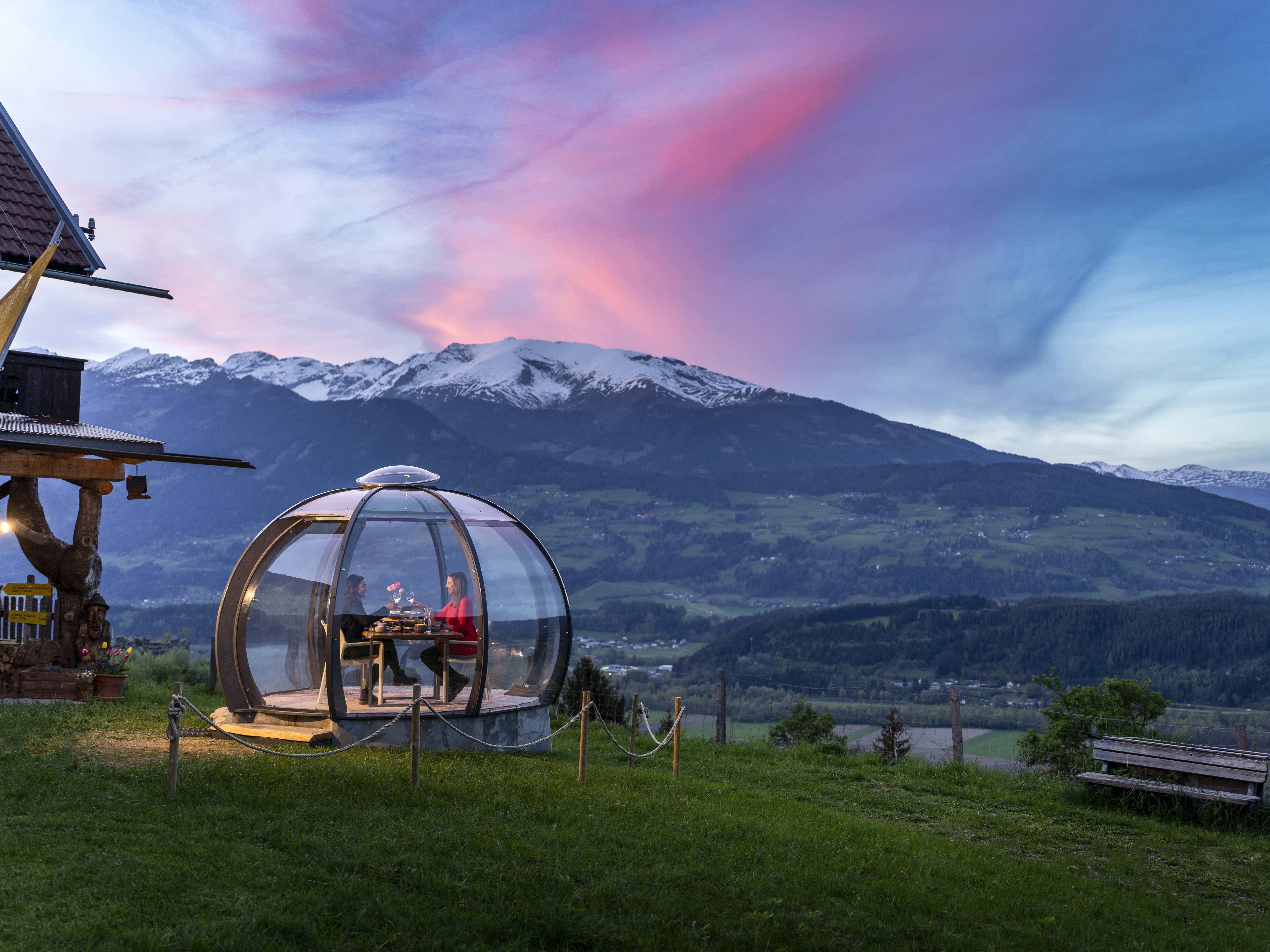 Dining pod in Austria 
