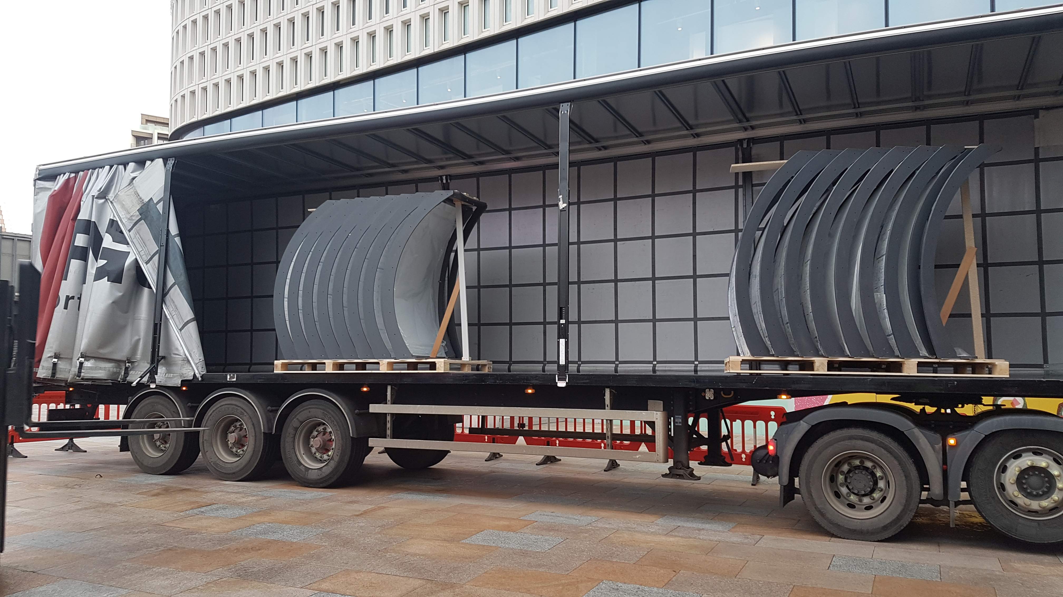 Modular dining pod segments on a lorry 