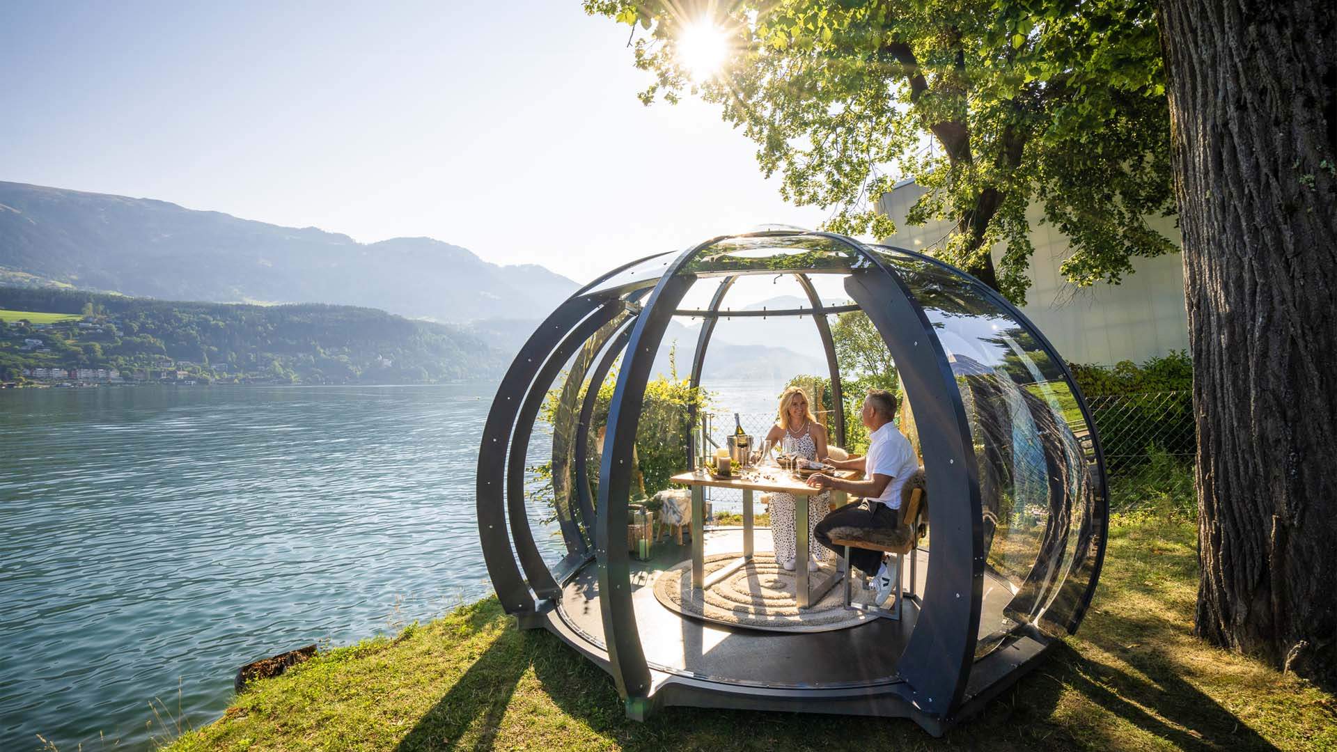 Dining pod in Austria next to a lake 