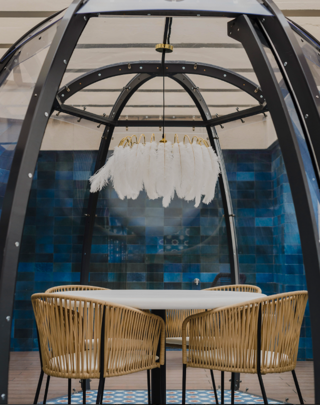 Stylish dining pod in Valencia, Hotel Dimar